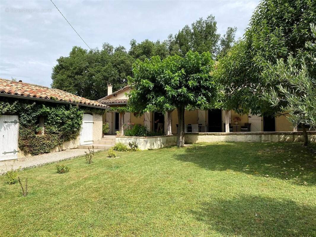 Maison à LA SAUZIERE-SAINT-JEAN