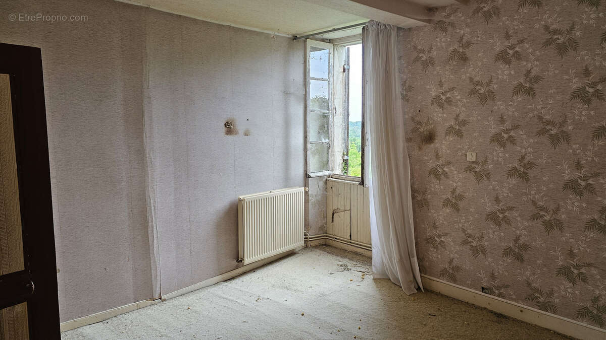 Maison à GRAND-BRASSAC