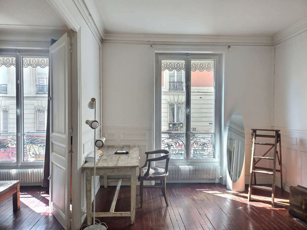 Appartement à PARIS-16E
