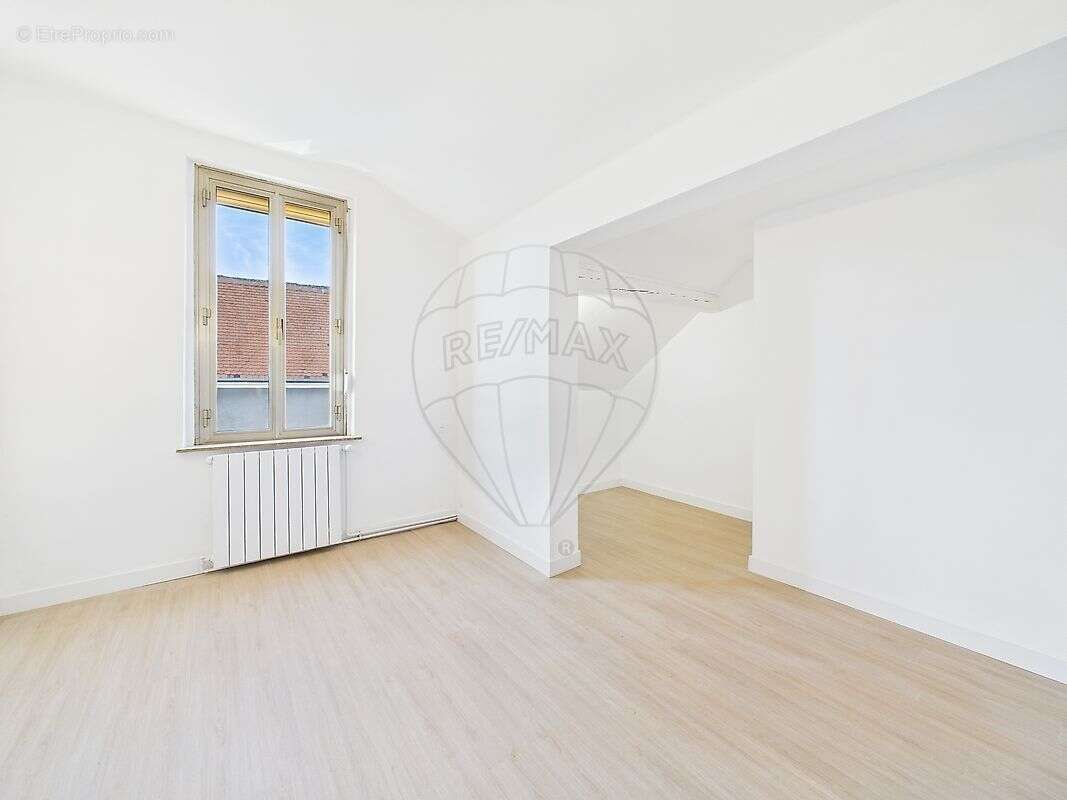 Maison à SAINTE-MARIE-AUX-CHENES