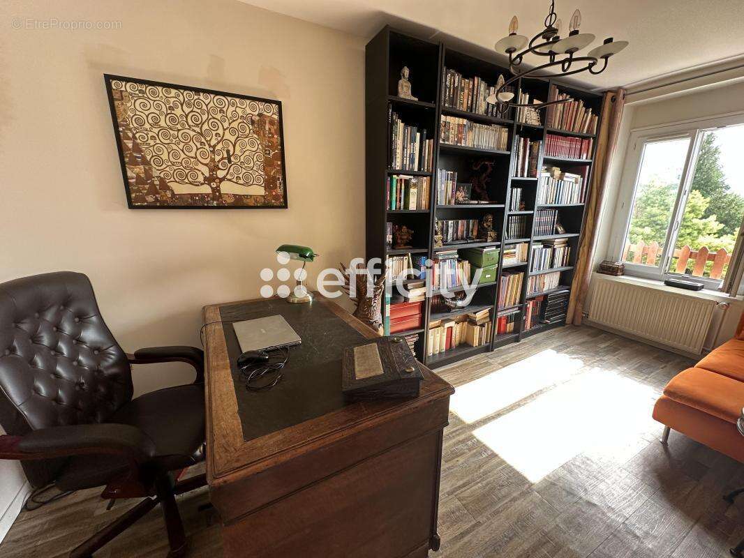 Maison à MONTATAIRE