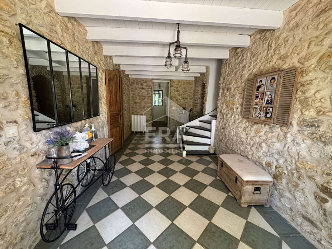 Maison à SAINT-GIRONS-D'AIGUEVIVES