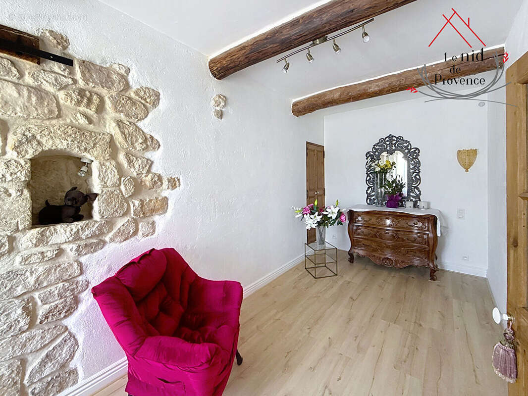 Maison à PERNES-LES-FONTAINES