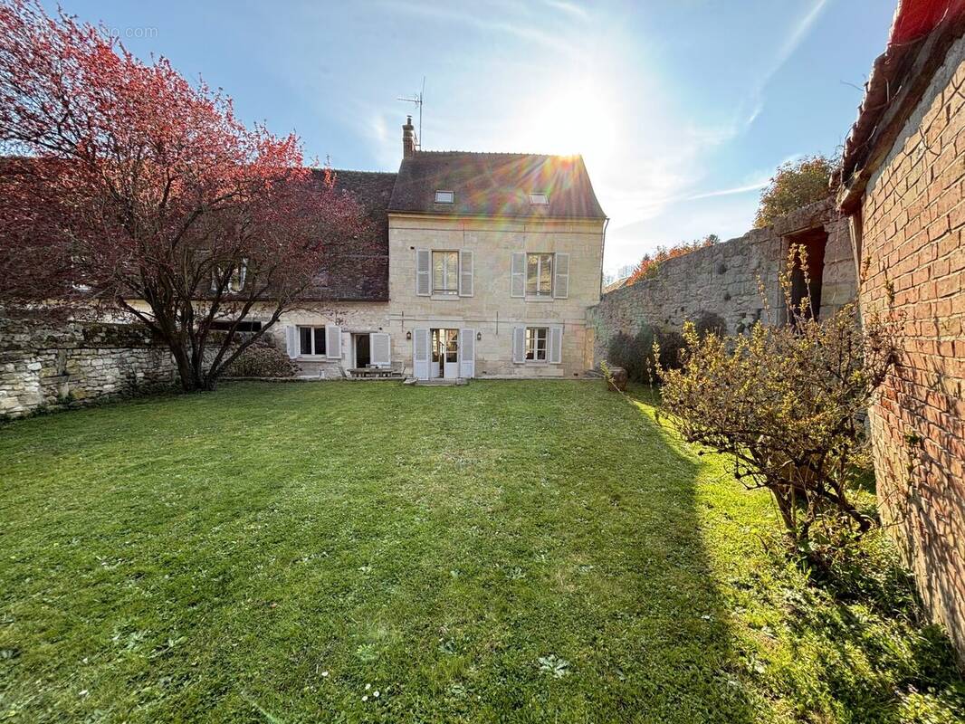 Maison à COMPIEGNE