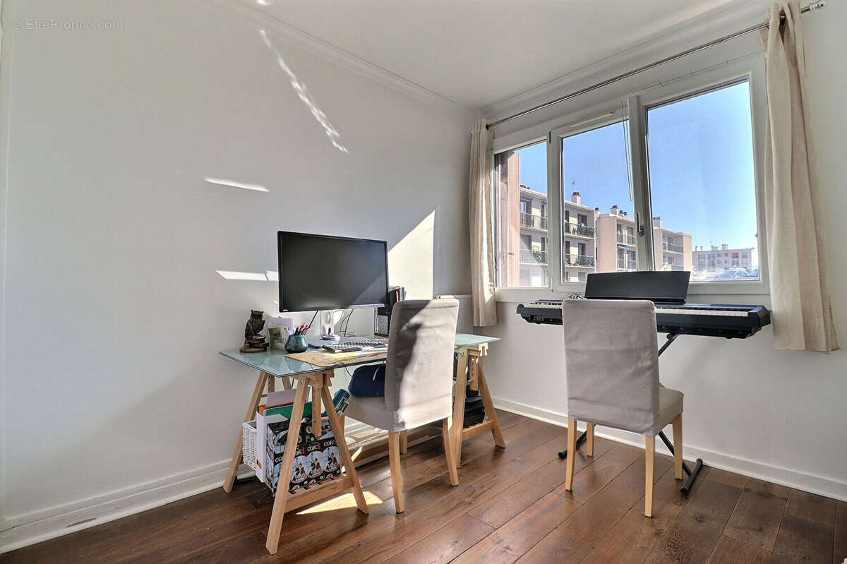 Appartement à COLOMBES