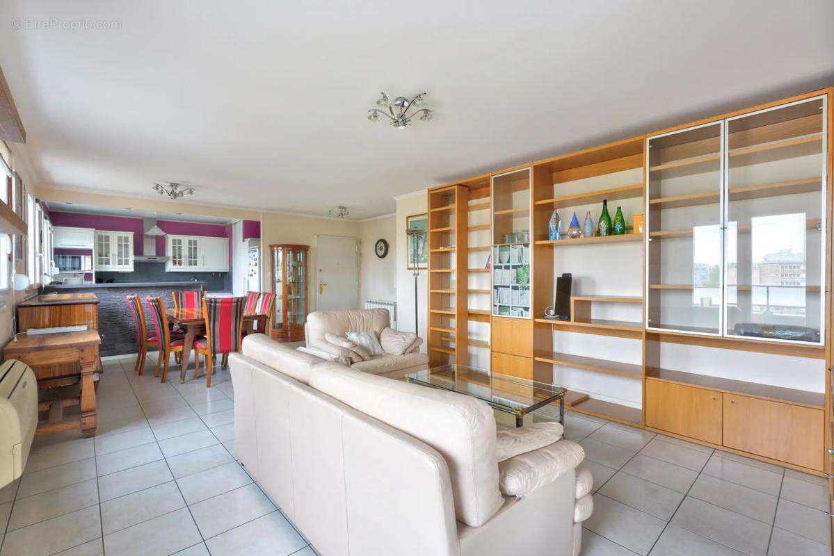 Appartement à LYON-8E