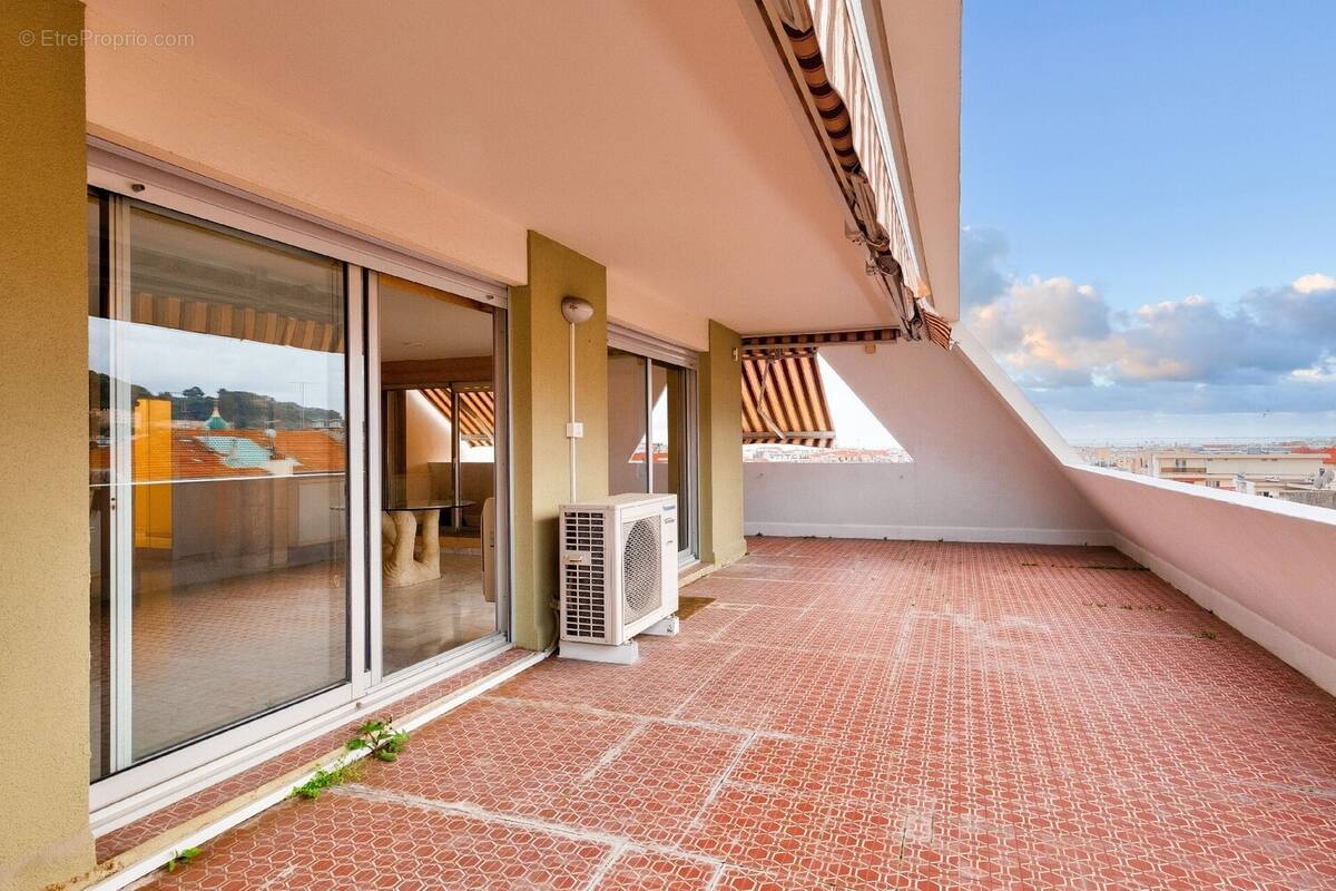 Appartement à NICE