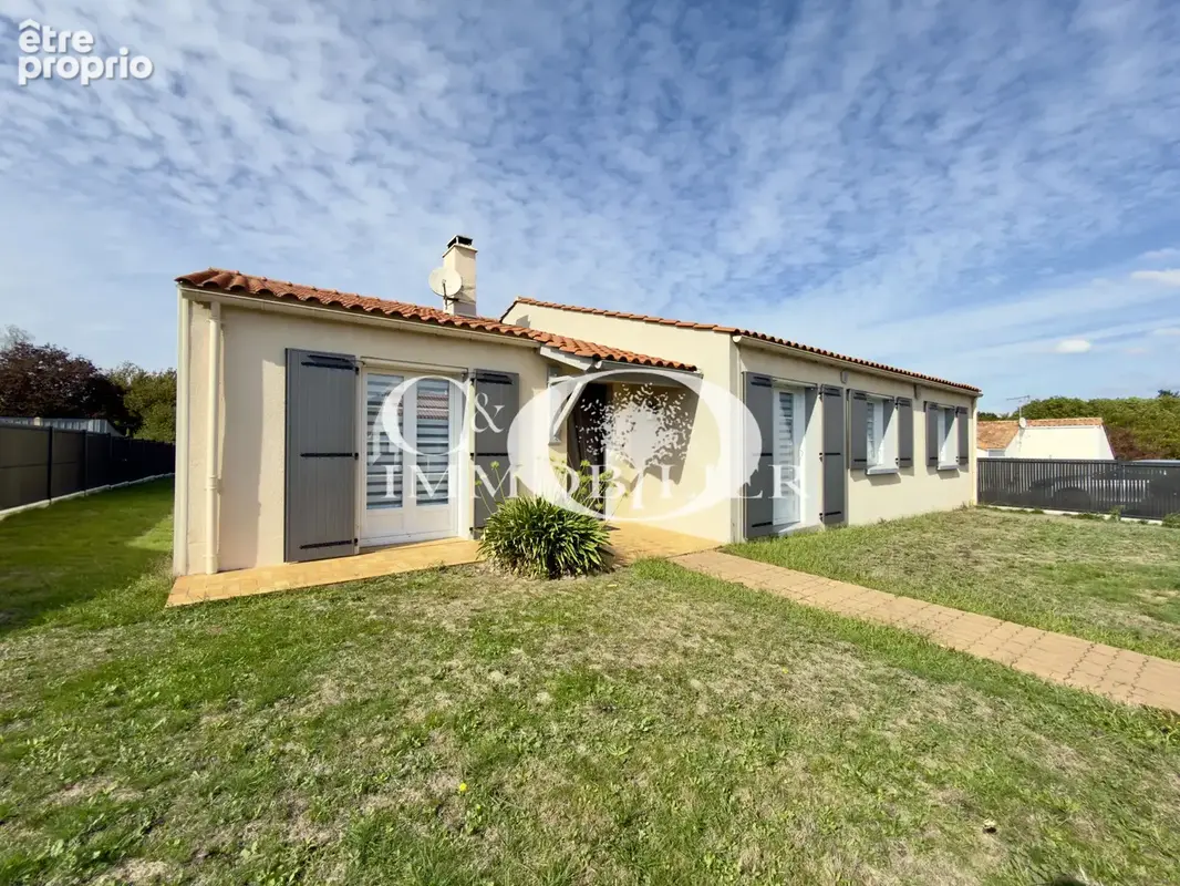 Maison 3 chambres + bureau - double garage - 1358 m2 de terrain - photo 13