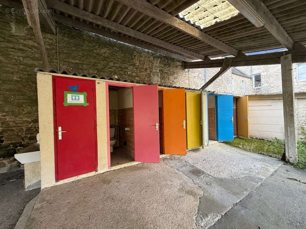 Autre à GUERLESQUIN