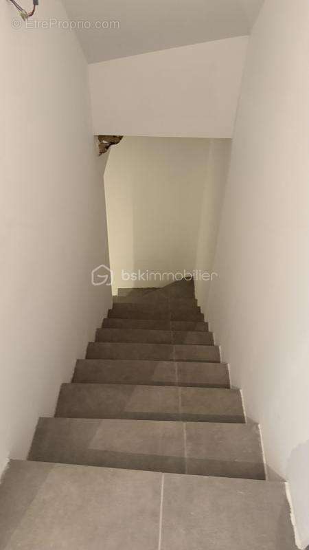 Appartement à THEZAN-LES-BEZIERS