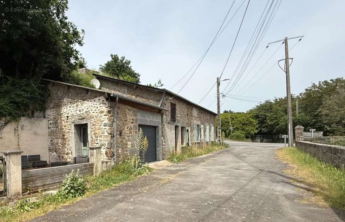 Maison à ANDOUILLE