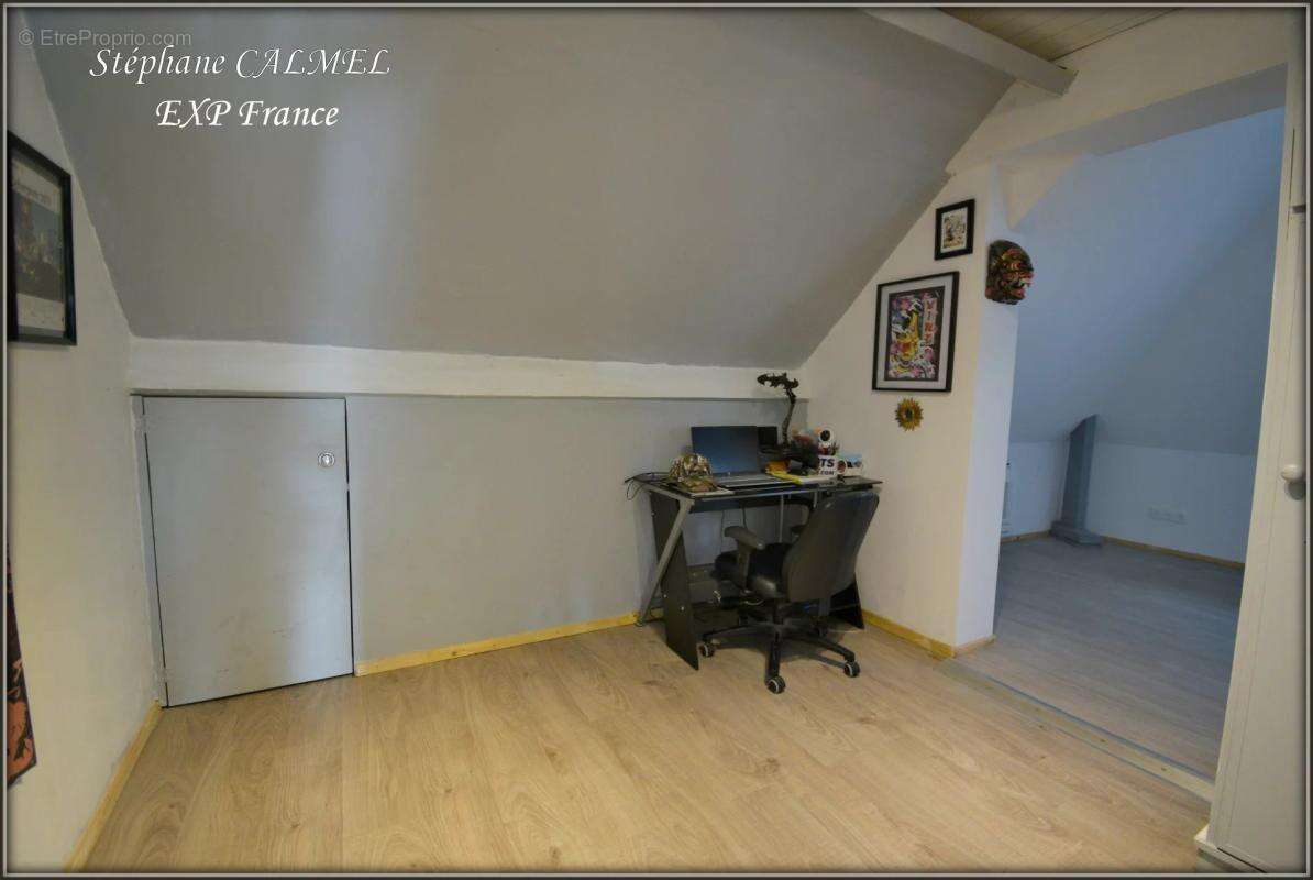 Commerce à LE BUISSON-DE-CADOUIN