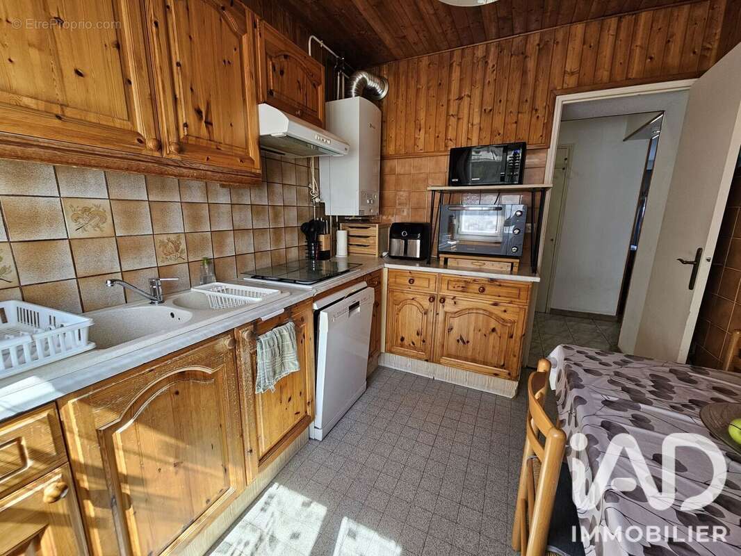 Appartement 79 m² à Marseille-9e  - photo 4
