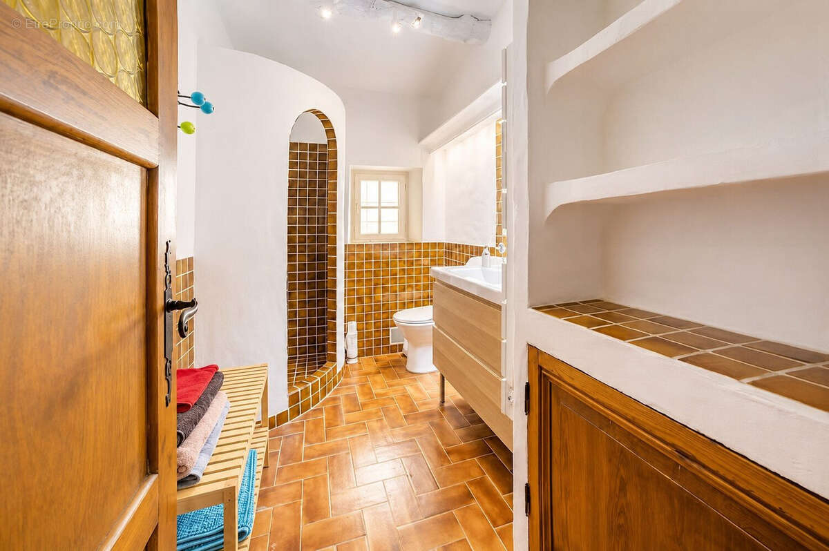 Maison 89 m² à La Roquebrussanne  - photo 7