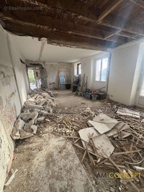 Appartement à L&#039;ESCARENE