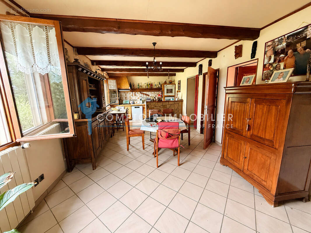 Saint-Privat   Maison individuelle de 95m2 sur terrain attenant de 1200m2, terrasse et garage - photo 3