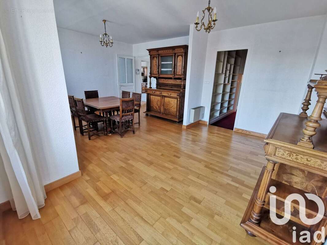 Maison 139 m² à Moncel-Sur-Seille  - photo 6