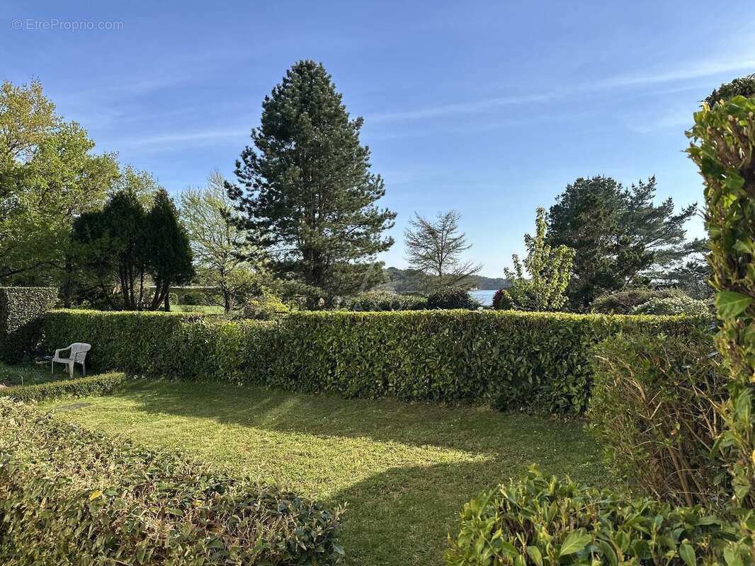 Maison à LOCOAL-MENDON