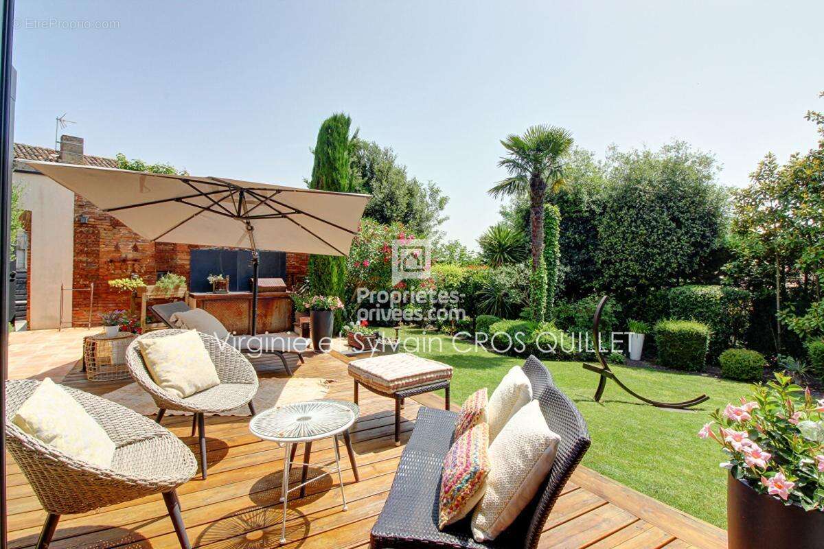 Maison de caractère proche Montastruc La Conseillère  270 m2 - photo 2