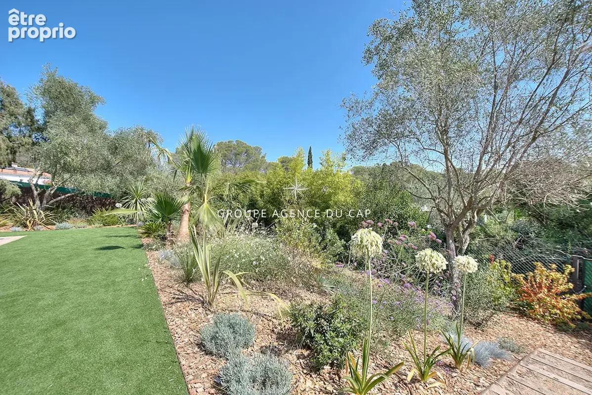 Villa 7 pieces de 190m² avec piscine au calme proche golfs et commerces - photo 12