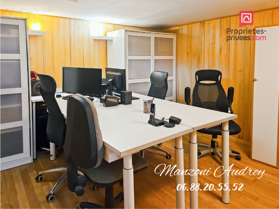 Maison à LA CHAPELLE-SAINT-LUC