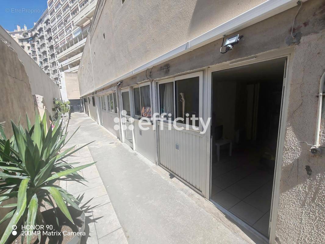 Appartement à MARSEILLE-8E