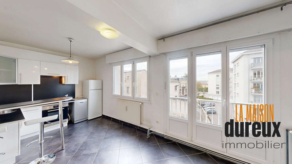 Appartement à GRAY