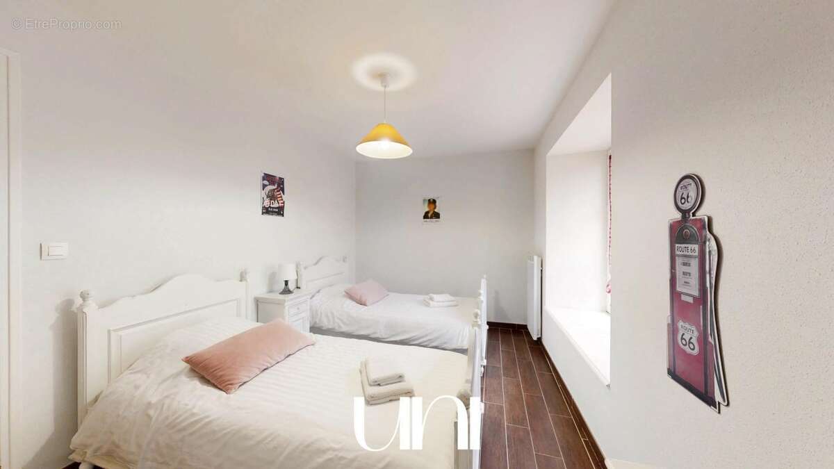 Appartement à COLLEVILLE-SUR-MER