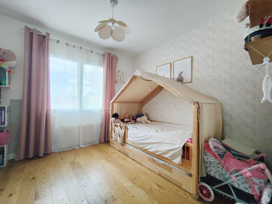 Maison Plain-pied IGNY - photo 10