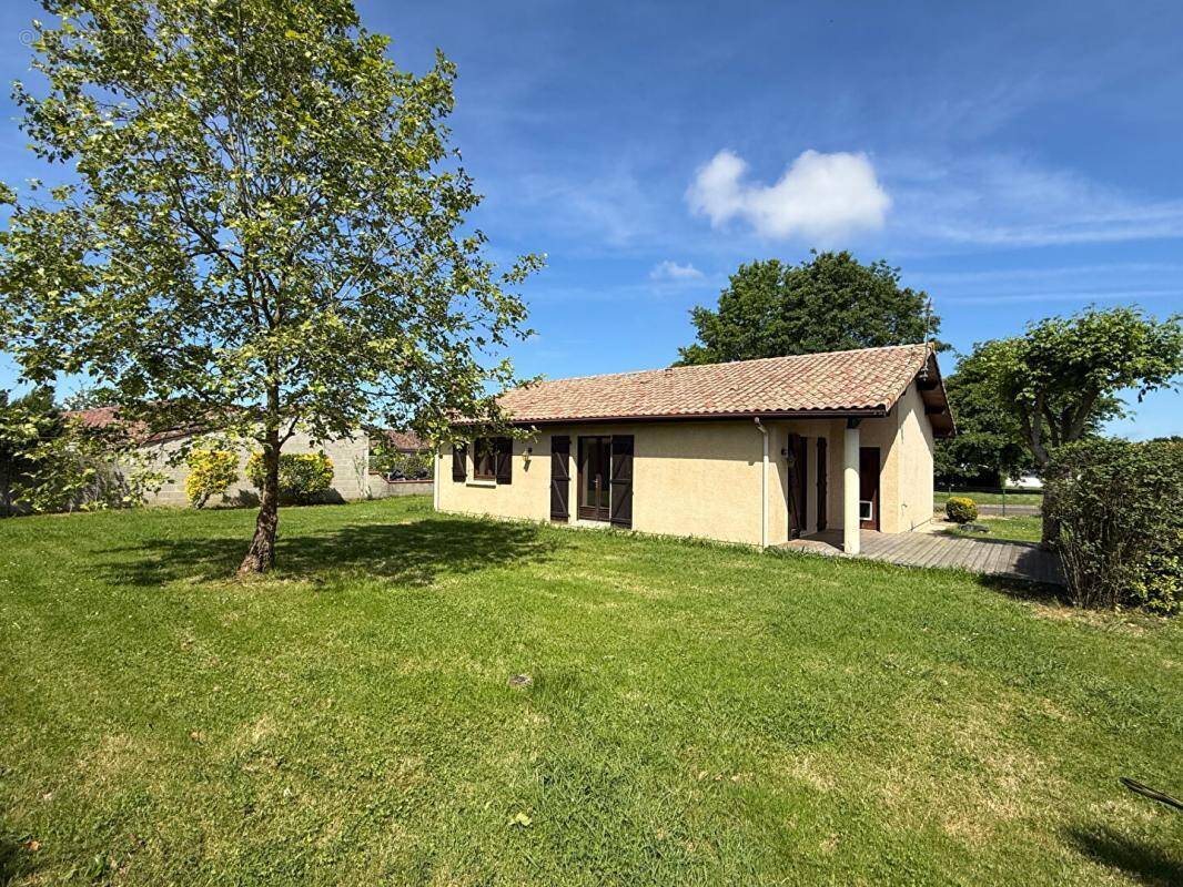 Maison à AIRE-SUR-L'ADOUR