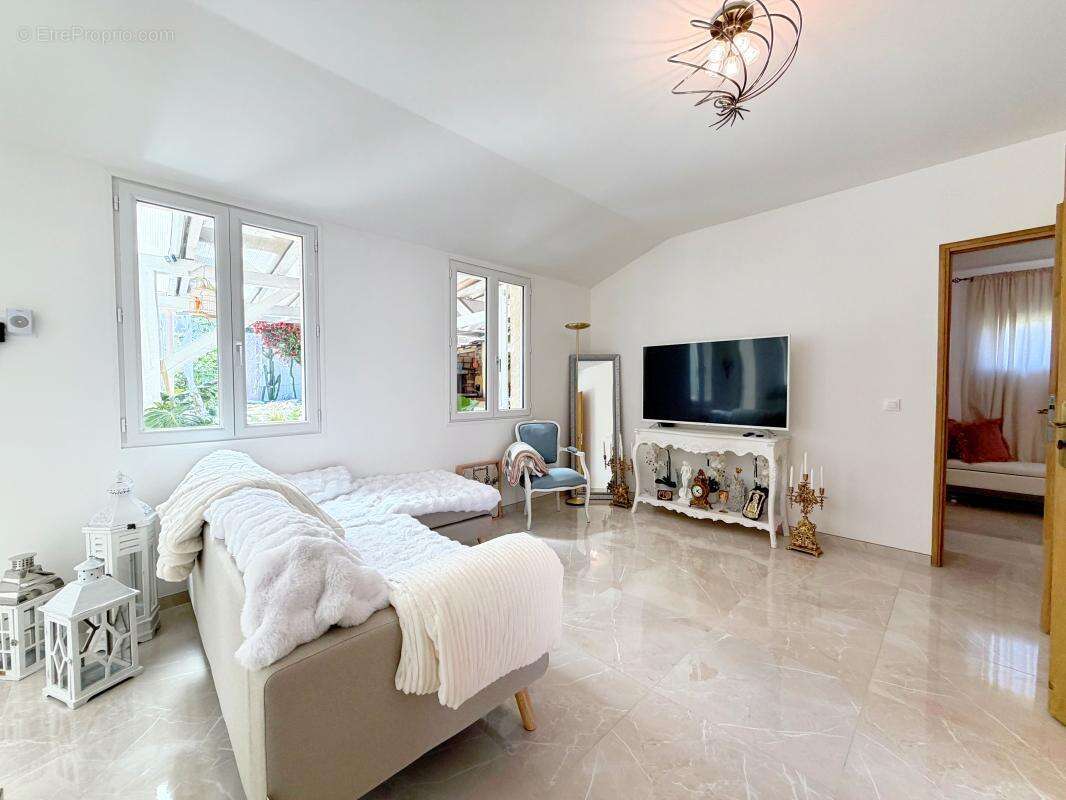 Maison à CANNES