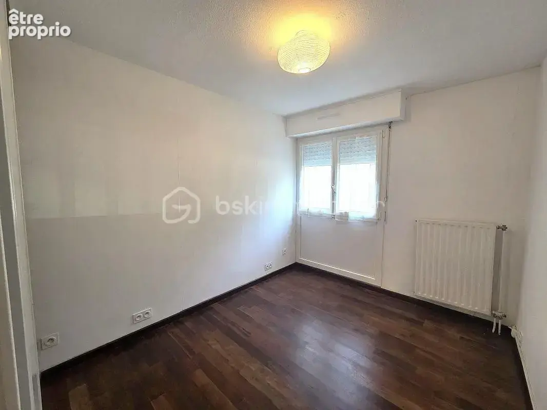 Lorient – T2 de 41,5 m² avec parking et cave - photo 2