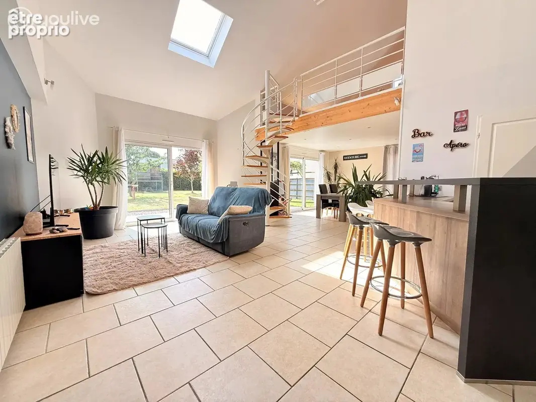 Coup de cœur assuré : maison contemporaine de plain-pied, pièce de vie cathédrale – Néville – 299 000 € HAI - photo 1