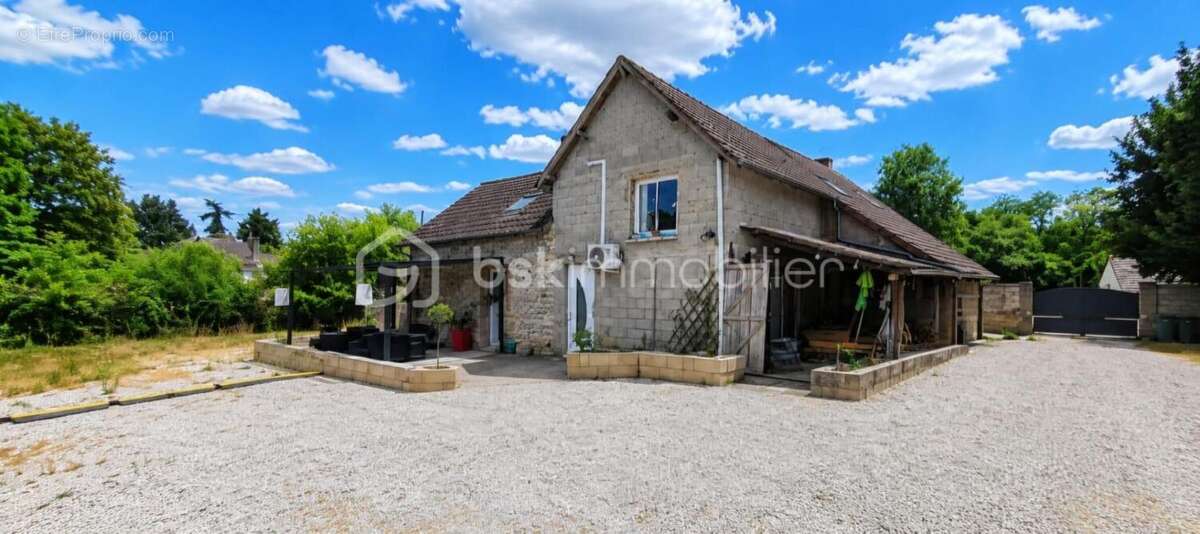  coup de cœur assuré – une maison de caractère où il ne reste plus qu'à poser vos valises !  - photo 2