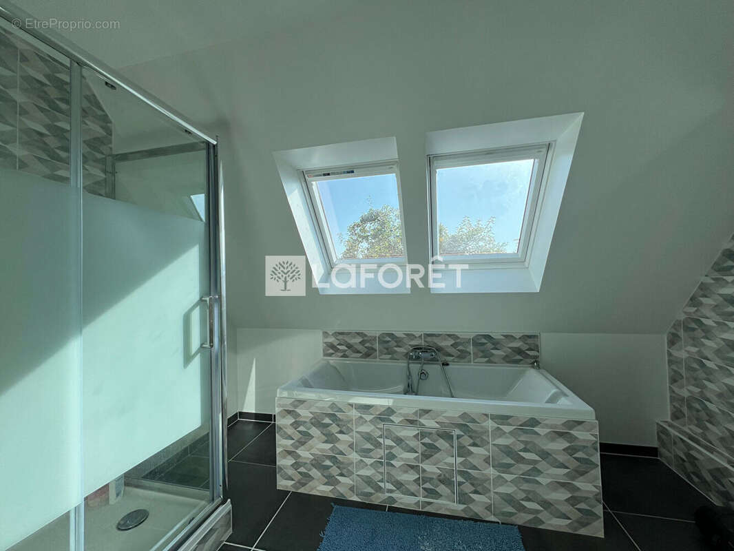 Maison à SAINT-JACQUES-SUR-DARNETAL