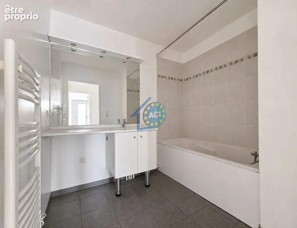 Appartement - Mantes-la-Jolie - 3 chambres - 72 m² - 2 parkings - photo 9