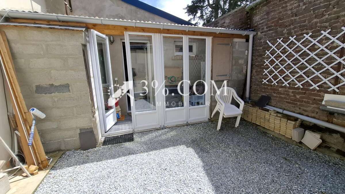 Maison à FEUQUIERES-EN-VIMEU