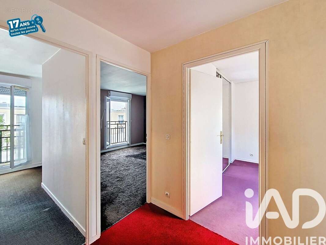 Photo 9 - Appartement à VILLENEUVE-LA-GARENNE