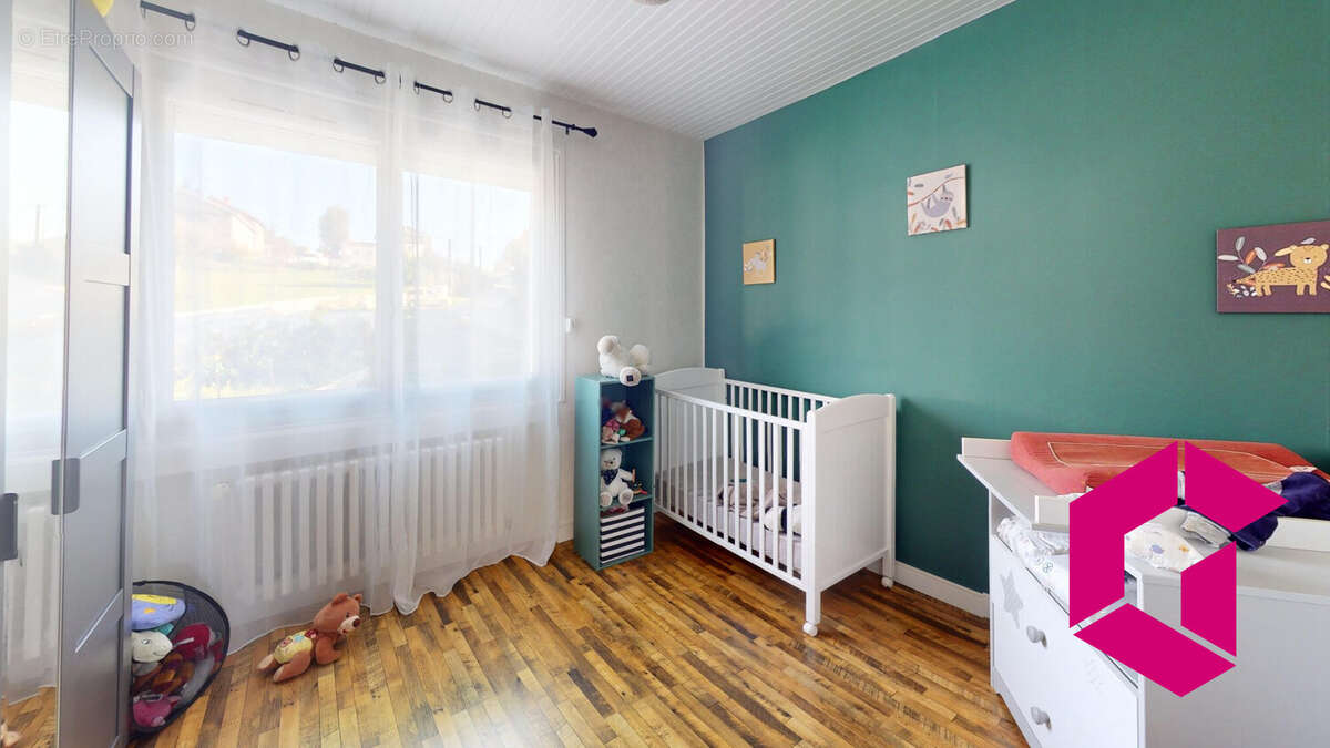 Maison à SAINT-JUST-MALMONT