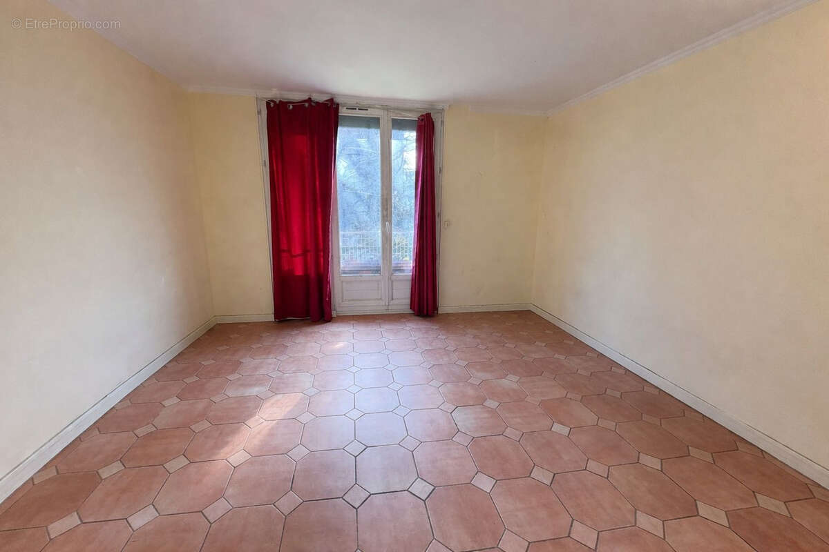 Appartement à PIERREFITTE-SUR-SEINE