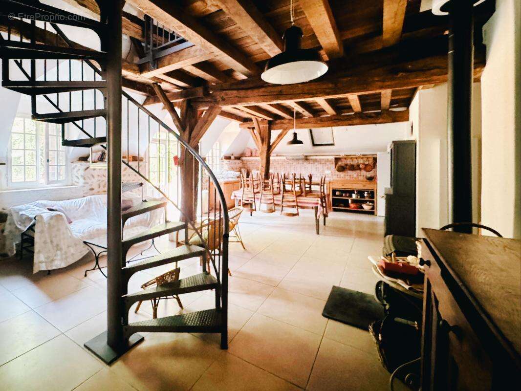 Maison à LASCLAVERIES