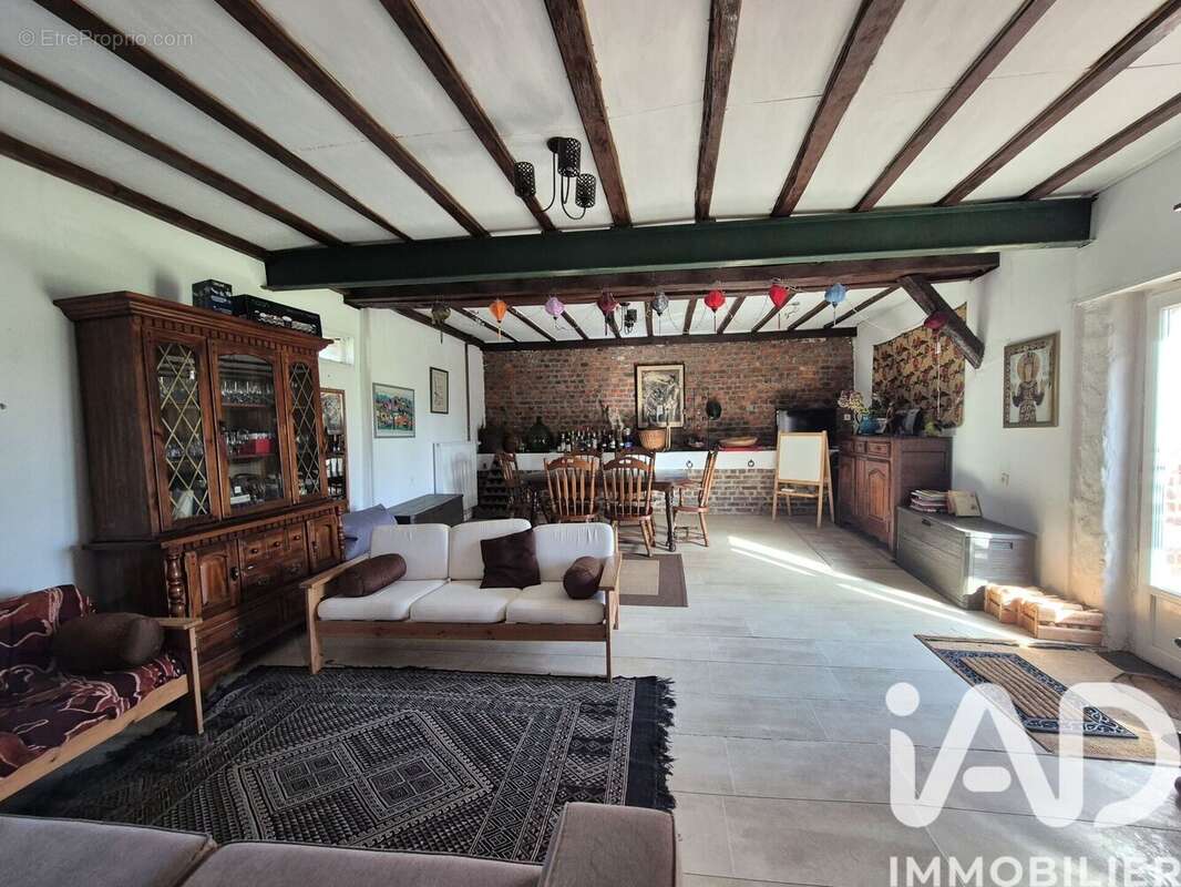 Maison 184 m² à Valennes  - photo 4