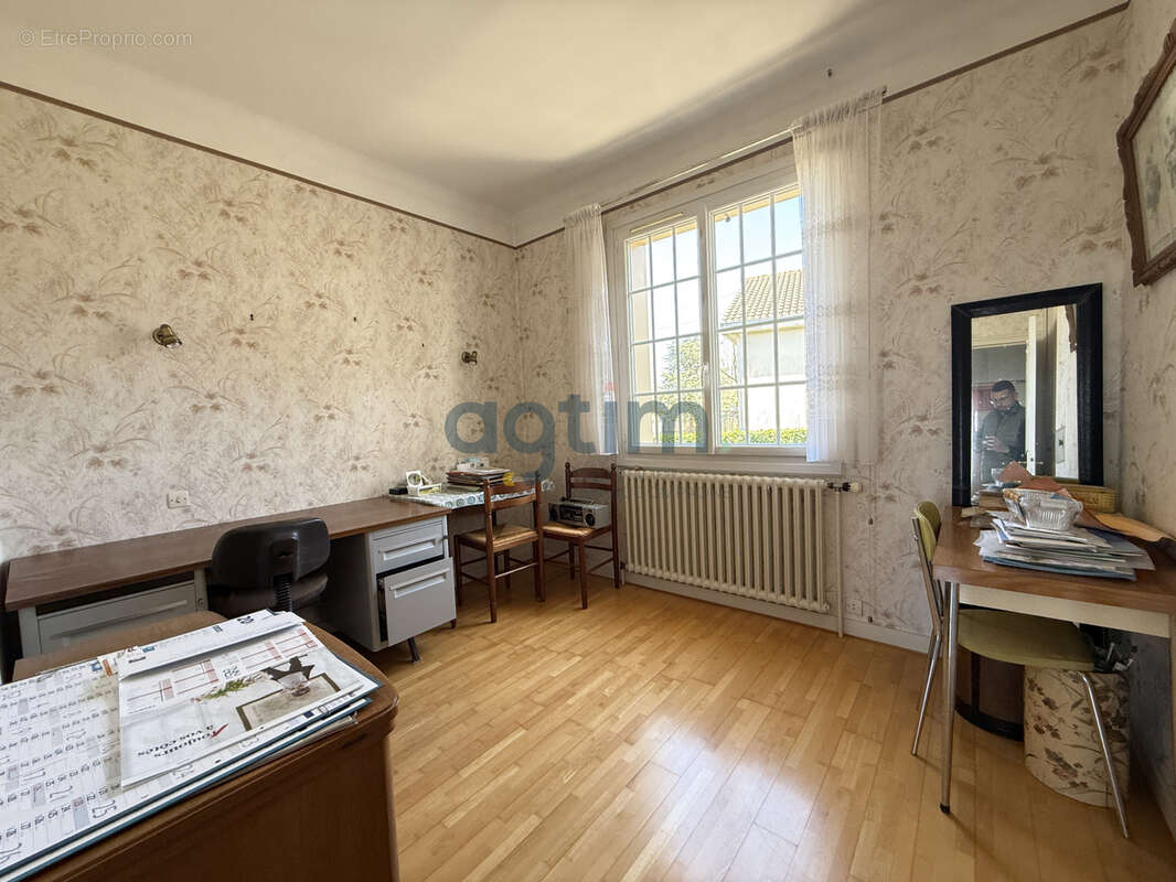 Maison à MONTAIGU