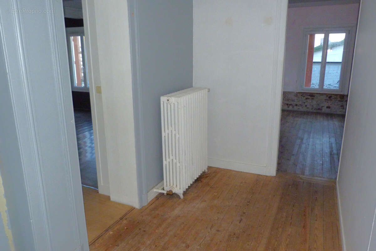 Maison à SAINT-AUBIN-DE-CRETOT