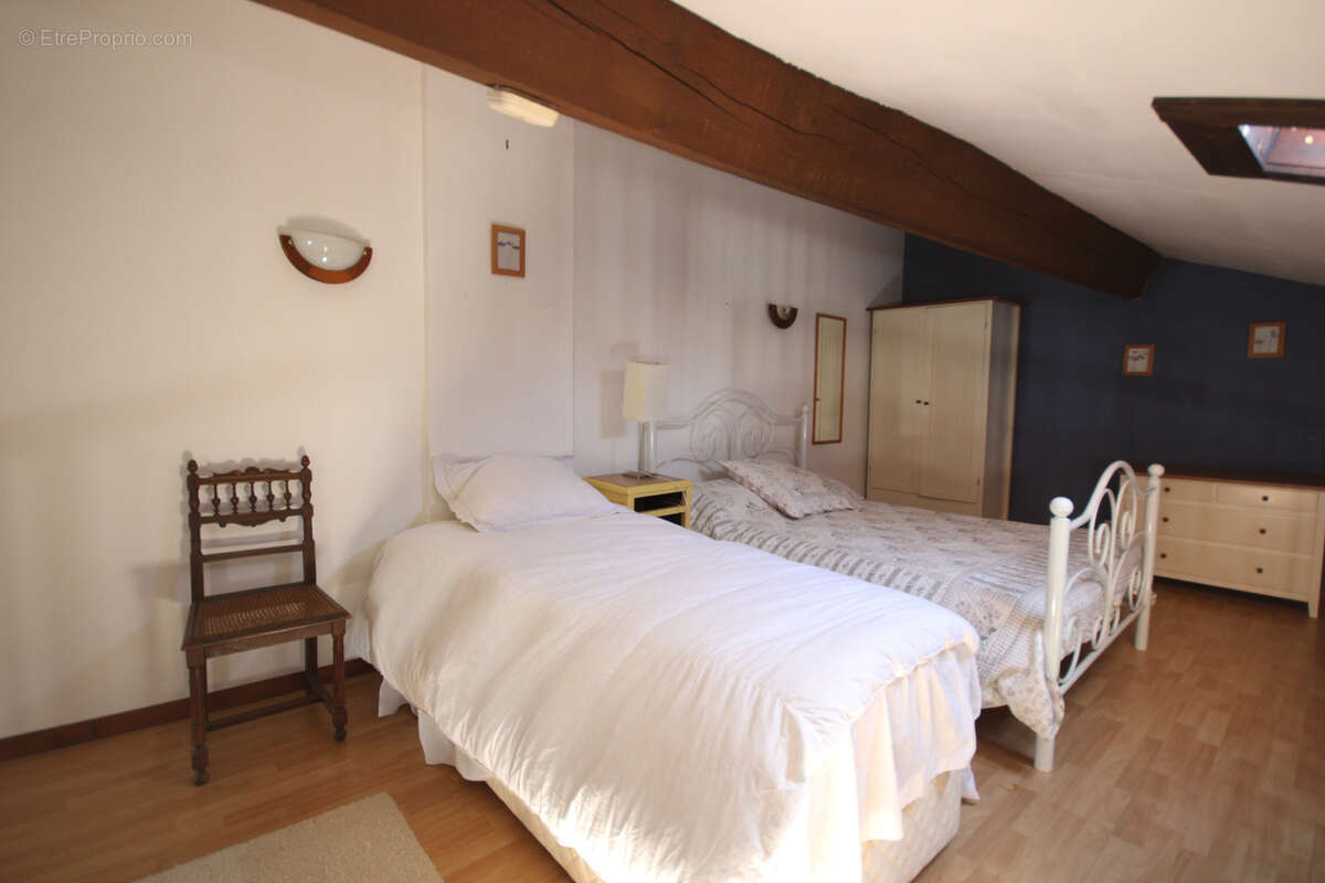 Maison à ESPEZEL