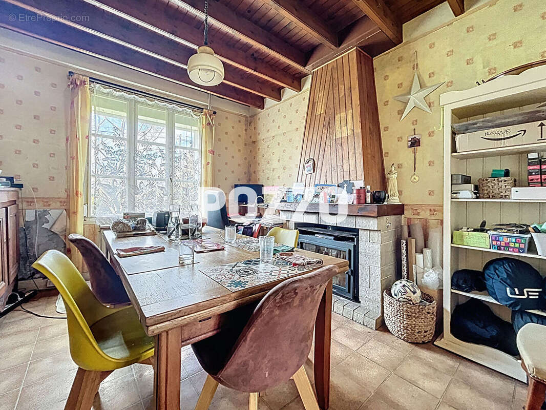 Maison à CHERENCE-LE-HERON