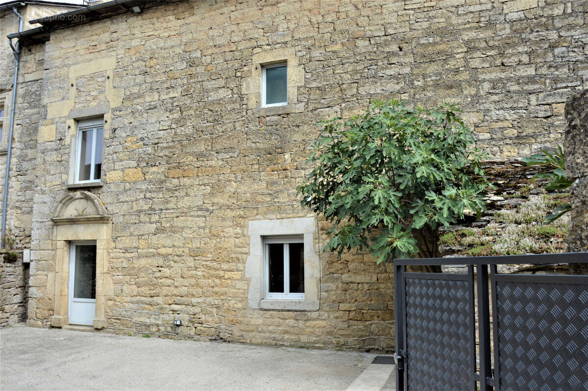 Maison à SEVERAC-LE-CHATEAU