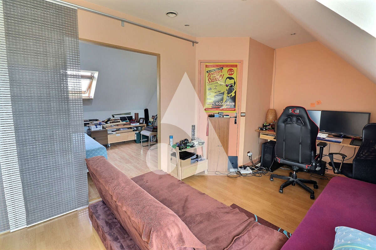 Maison à MERY-SUR-OISE