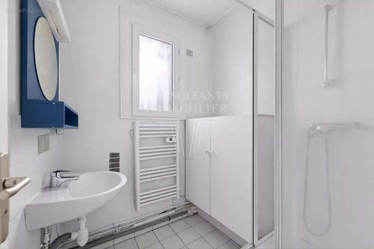 Appartement à LEVALLOIS-PERRET
