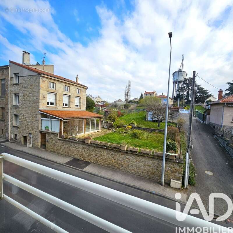 Photo 5 - Appartement à SAINT-GENEST-LERPT